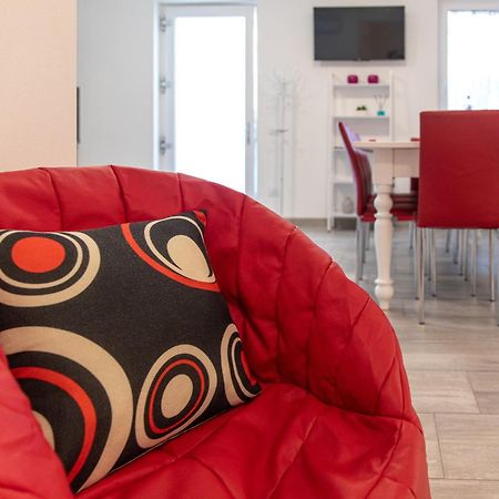 Apartamento Red Carpet Castelnuovo del Garda Exterior foto
